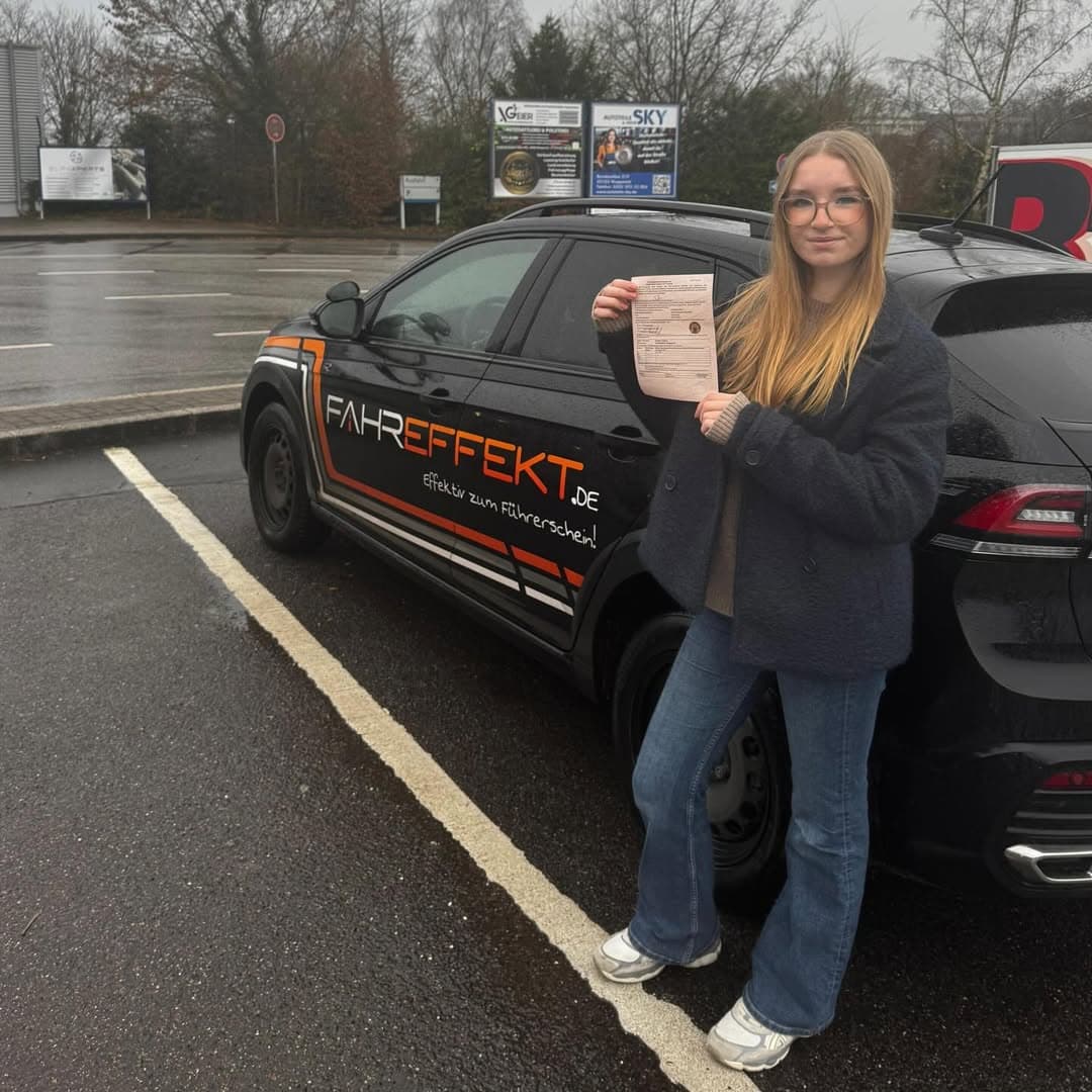 Celina - Erfolgreicher Fahrschüler
